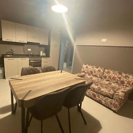 Luse Studios 1 Остуні Екстер'єр фото